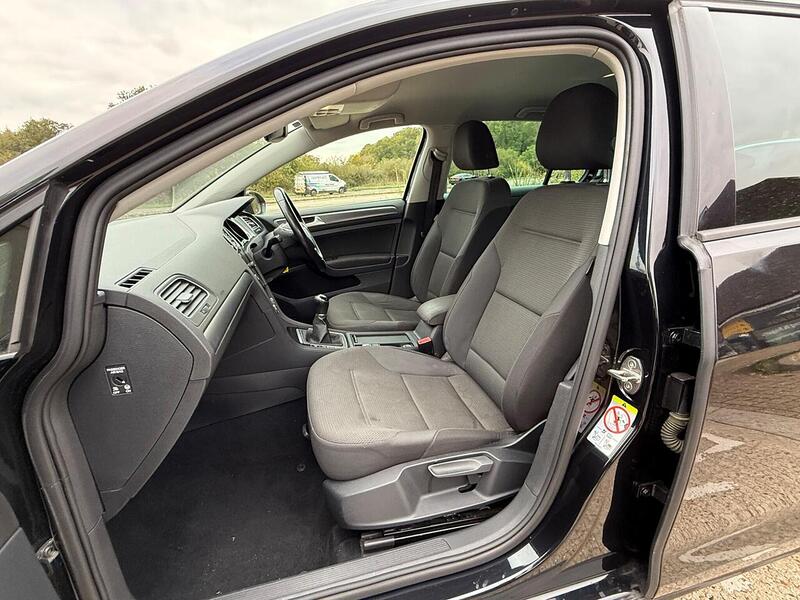 Volkswagen Golf 1.6 TDI Match Hatchback 5dr Diesel Manual Euro 6 (s/s) (115 ps) - U10003392