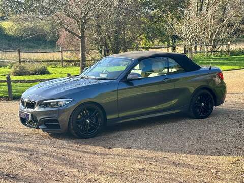 BMW 2 Series 3.0 M240i Convertible 2dr Petrol Auto Euro 6 (s/s) (340 ps) - U10003398