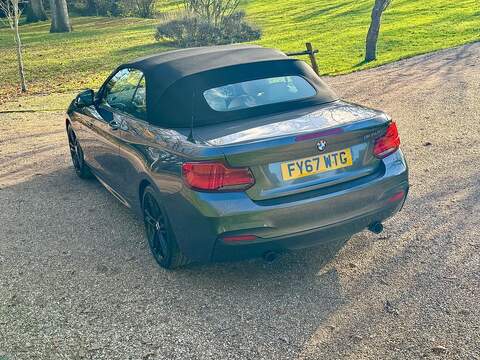 BMW 2 Series 3.0 M240i Convertible 2dr Petrol Auto Euro 6 (s/s) (340 ps) - U10003398