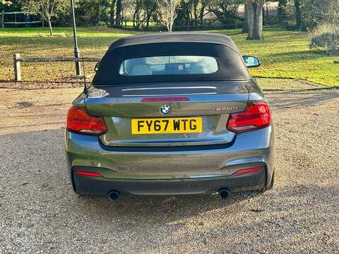 BMW 2 Series 3.0 M240i Convertible 2dr Petrol Auto Euro 6 (s/s) (340 ps) - U10003398