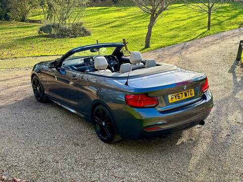 BMW 2 Series 3.0 M240i Convertible 2dr Petrol Auto Euro 6 (s/s) (340 ps) - U10003398