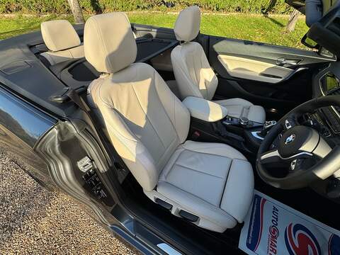 BMW 2 Series 3.0 M240i Convertible 2dr Petrol Auto Euro 6 (s/s) (340 ps) - U10003398