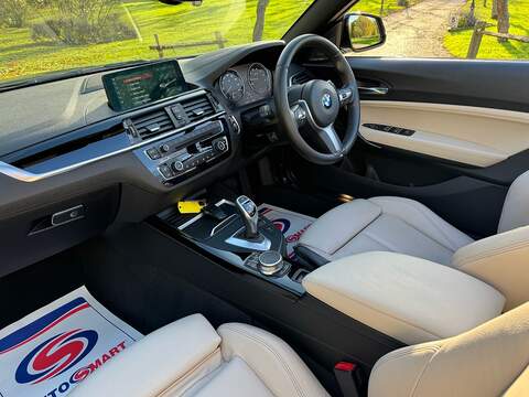 BMW 2 Series 3.0 M240i Convertible 2dr Petrol Auto Euro 6 (s/s) (340 ps) - U10003398