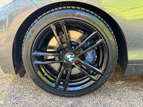 BMW 2 Series 3.0 M240i Convertible 2dr Petrol Auto Euro 6 (s/s) (340 ps) - U10003398