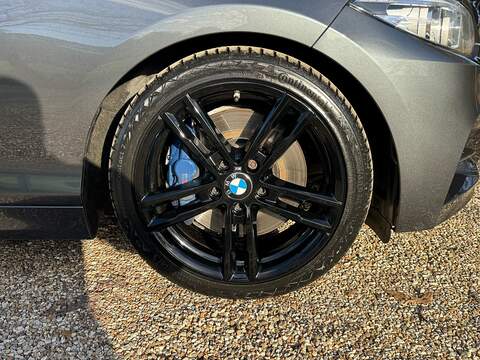 BMW 2 Series 3.0 M240i Convertible 2dr Petrol Auto Euro 6 (s/s) (340 ps) - U10003398