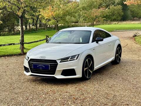 Audi TT 2.0 TFSI Black Edition Coupe 3dr Petrol S Tronic Euro 6 (s/s) (230 ps) - U10003406