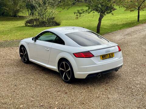 Audi TT 2.0 TFSI Black Edition Coupe 3dr Petrol S Tronic Euro 6 (s/s) (230 ps) - U10003406