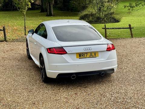 Audi TT 2.0 TFSI Black Edition Coupe 3dr Petrol S Tronic Euro 6 (s/s) (230 ps) - U10003406
