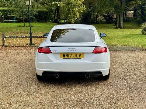 Audi TT 2.0 TFSI Black Edition Coupe 3dr Petrol S Tronic Euro 6 (s/s) (230 ps) - U10003406
