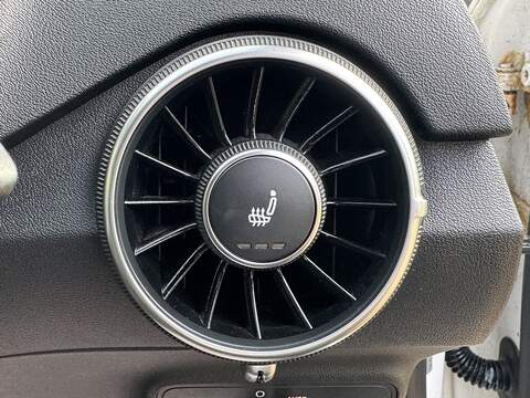 Audi TT 2.0 TFSI Black Edition Coupe 3dr Petrol S Tronic Euro 6 (s/s) (230 ps) - U10003406