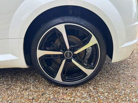 Audi TT 2.0 TFSI Black Edition Coupe 3dr Petrol S Tronic Euro 6 (s/s) (230 ps) - U10003406