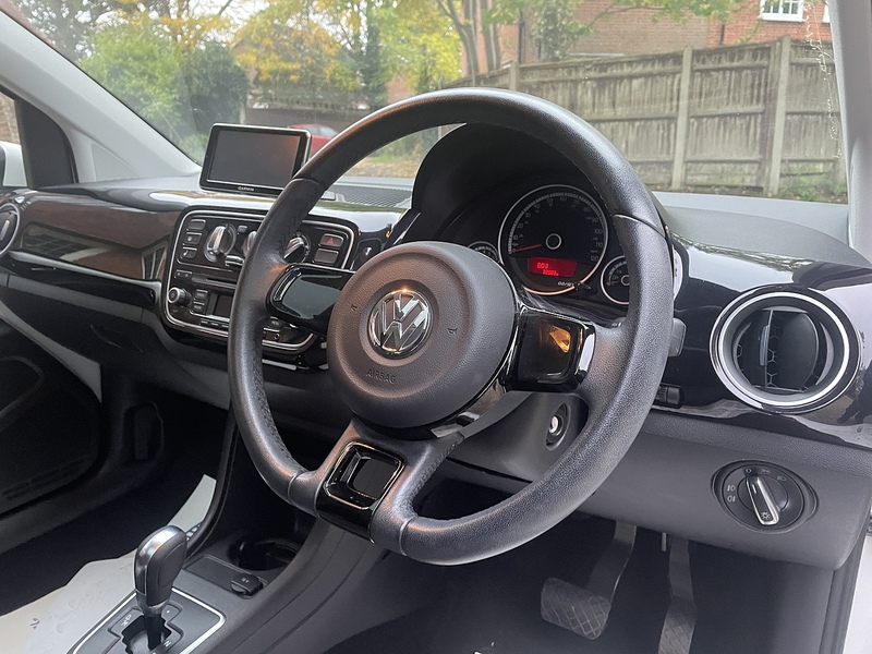 Volkswagen up! 1.0 High up! Hatchback 3dr Petrol ASG Euro 5 (75 ps) - U10003408