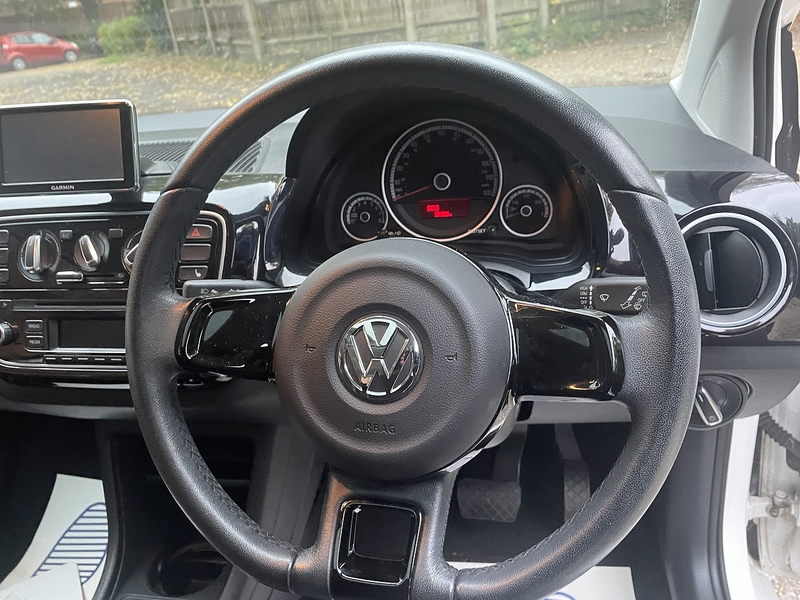 Volkswagen up! 1.0 High up! Hatchback 3dr Petrol ASG Euro 5 (75 ps) - U10003408
