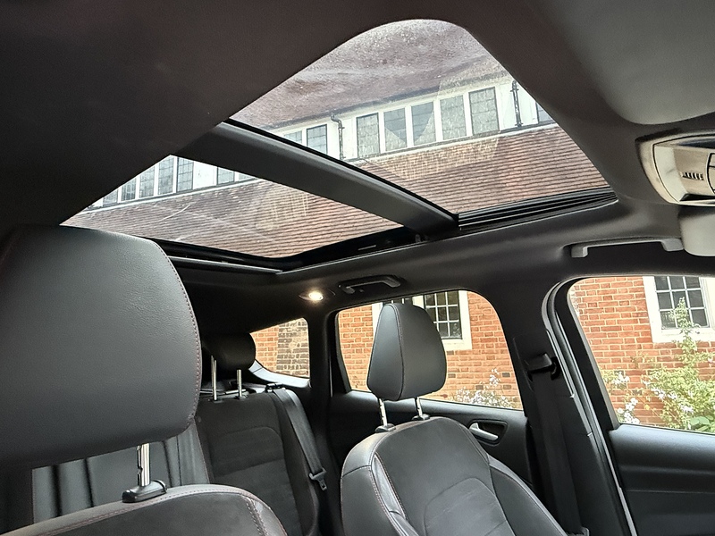 Ford Kuga 1.5 TDCi ST-Line X SUV 5dr Diesel Manual Euro 6 (s/s) (120 ps) - U10003410