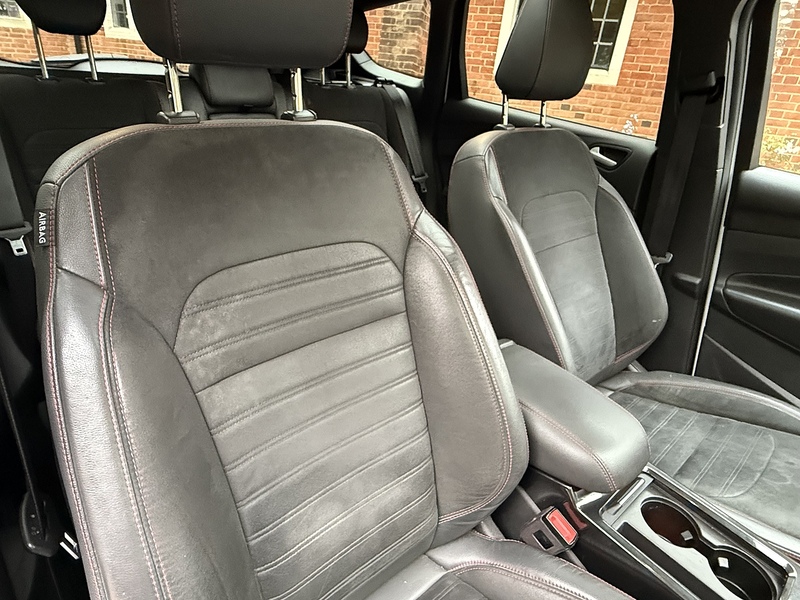 Ford Kuga 1.5 TDCi ST-Line X SUV 5dr Diesel Manual Euro 6 (s/s) (120 ps) - U10003410