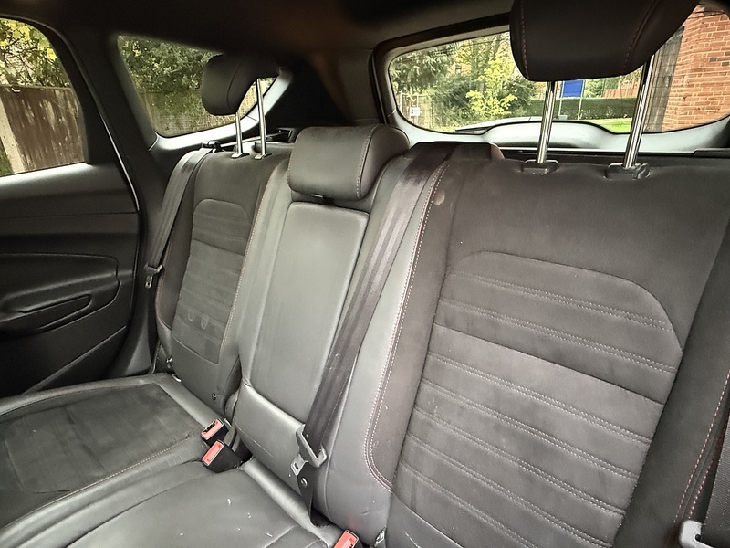 Ford Kuga 1.5 TDCi ST-Line X SUV 5dr Diesel Manual Euro 6 (s/s) (120 ps) - U10003410