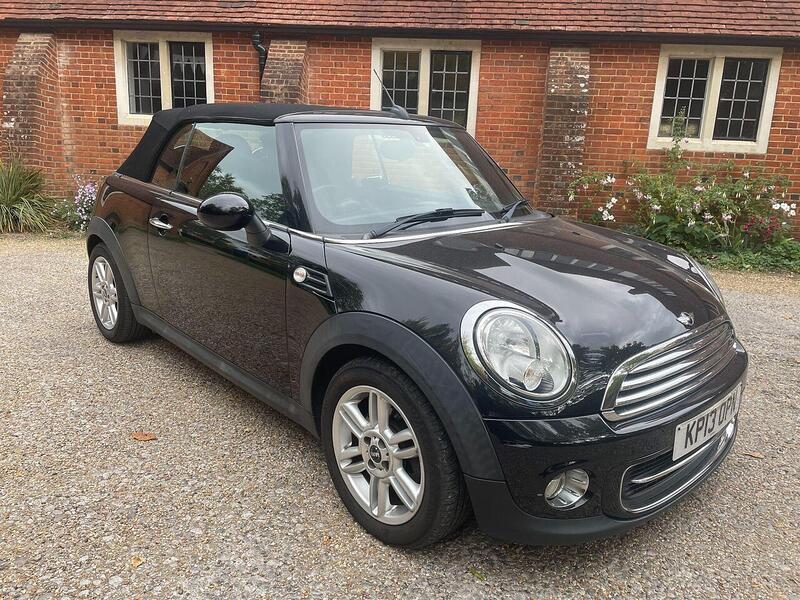 MINI Convertible 1.6 Cooper Convertible 2dr Petrol Manual Euro 6 (s/s) (122 ps) - U10003411