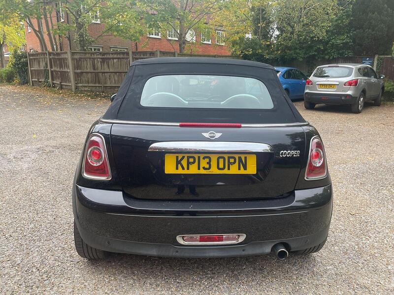 MINI Convertible 1.6 Cooper Convertible 2dr Petrol Manual Euro 6 (s/s) (122 ps) - U10003411