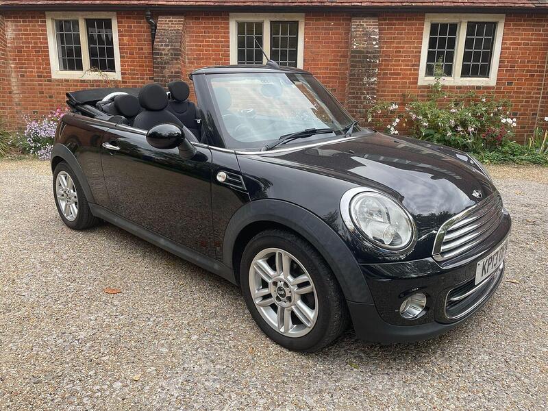 MINI Convertible 1.6 Cooper Convertible 2dr Petrol Manual Euro 6 (s/s) (122 ps) - U10003411