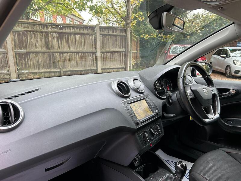 SEAT Ibiza 1.2 TSI FR Sport Coupe 3dr Petrol Manual Euro 6 (90 ps) - U10003412