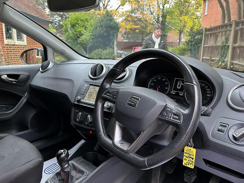 SEAT Ibiza 1.2 TSI FR Sport Coupe 3dr Petrol Manual Euro 6 (90 ps) - U10003412