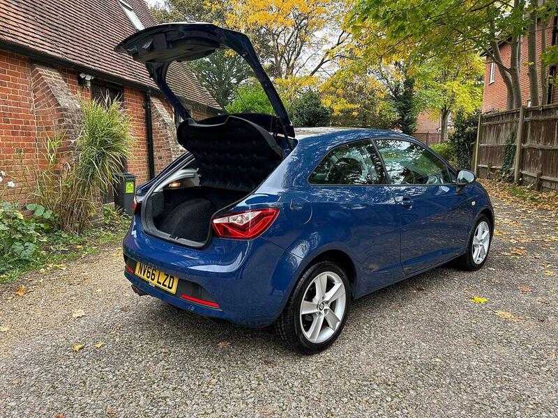 SEAT Ibiza 1.2 TSI FR Sport Coupe 3dr Petrol Manual Euro 6 (90 ps) - U10003412