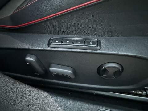 Volkswagen Golf 2.0 TSI GTI Hatchback 5dr Petrol Manual Euro 6 (s/s) (245 ps) - U10003414