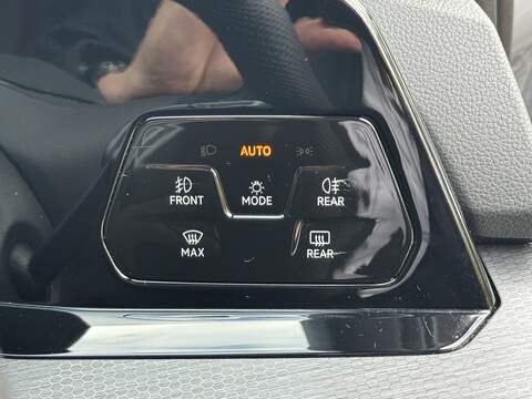 Volkswagen Golf 2.0 TSI GTI Hatchback 5dr Petrol Manual Euro 6 (s/s) (245 ps) - U10003414