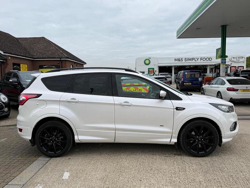 Ford Kuga 2.0 TDCi ST-Line X SUV 5dr Diesel Powershift AWD Euro 6 (s/s) (180 ps) - U10003416