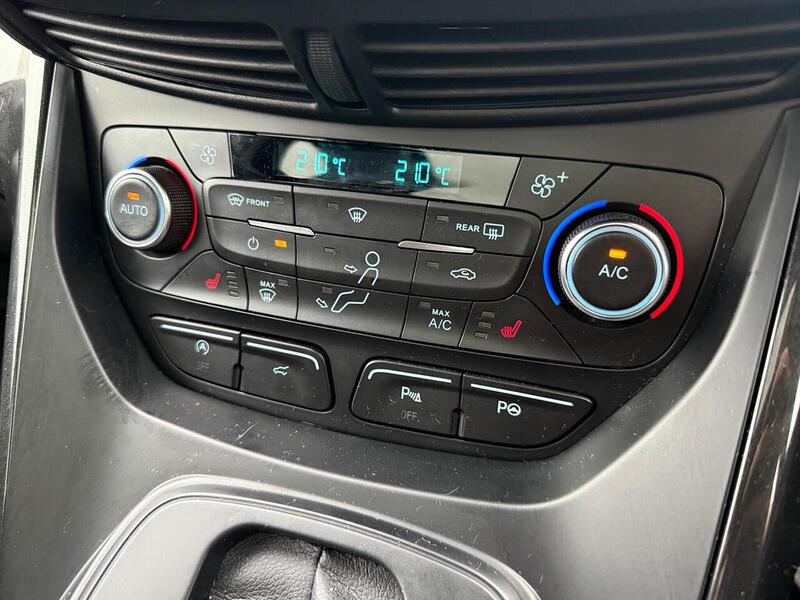 Ford Kuga 2.0 TDCi ST-Line X SUV 5dr Diesel Powershift AWD Euro 6 (s/s) (180 ps) - U10003416