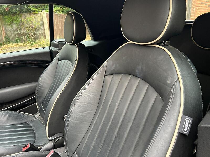 MINI Convertible 1.6 Cooper S Convertible 2dr Petrol Steptronic Euro 5 (184 ps) - U10003425