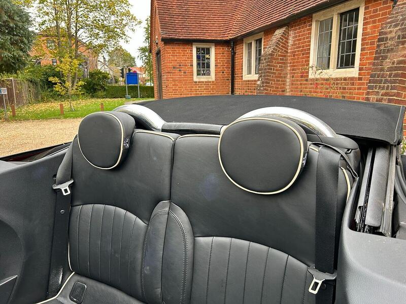 MINI Convertible 1.6 Cooper S Convertible 2dr Petrol Steptronic Euro 5 (184 ps) - U10003425