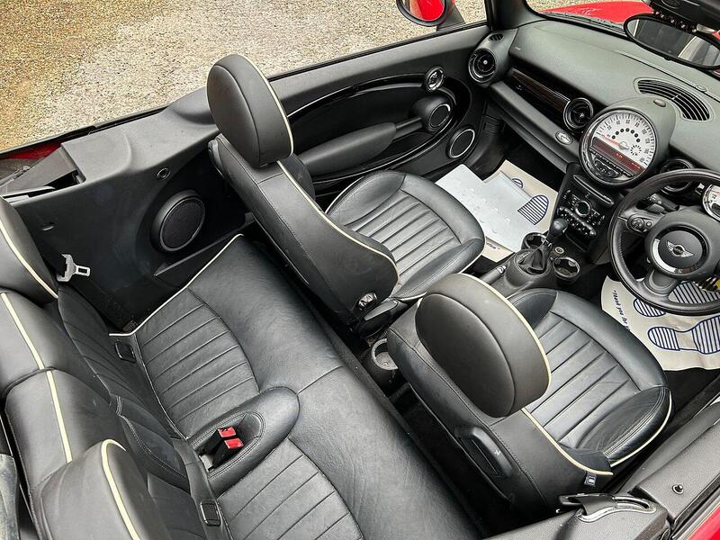 MINI Convertible 1.6 Cooper S Convertible 2dr Petrol Steptronic Euro 5 (184 ps) - U10003425