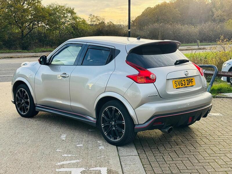 Nissan Juke 1.6 DIG-T Nismo SUV 5dr Petrol CVT 4WD Euro 5 (200 ps) - U10003426