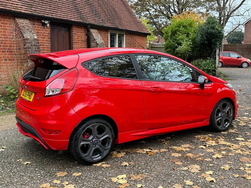 Ford Fiesta 1.6T EcoBoost ST-3 Hatchback 3dr Petrol Manual Euro 6 (182 ps) - U10003430