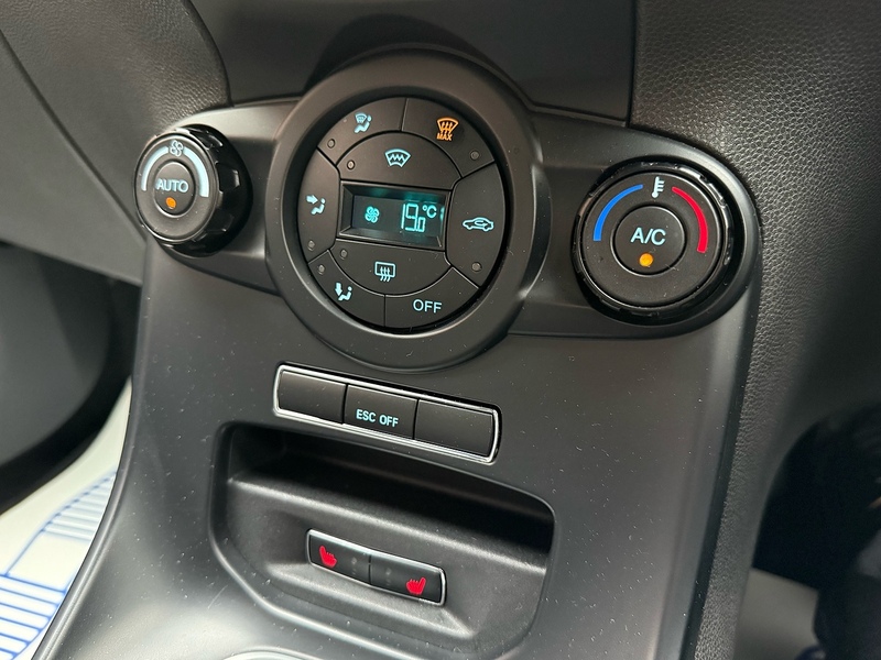 Ford Fiesta 1.6T EcoBoost ST-3 Hatchback 3dr Petrol Manual Euro 6 (182 ps) - U10003430