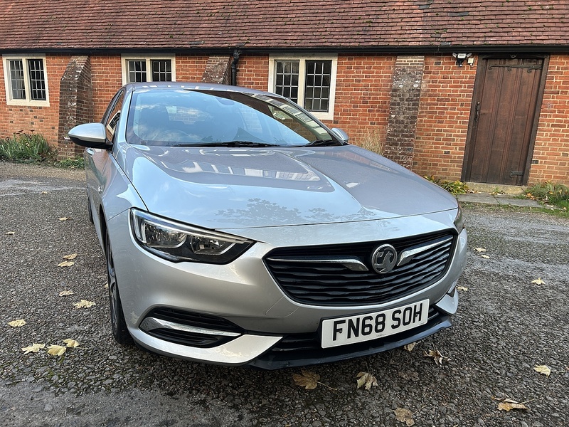 Vauxhall Insignia 1.6 Turbo D ecoTEC Design Nav Grand Sport 5dr Diesel Manual Euro 6 (s/s) (110 ps) - U10003433