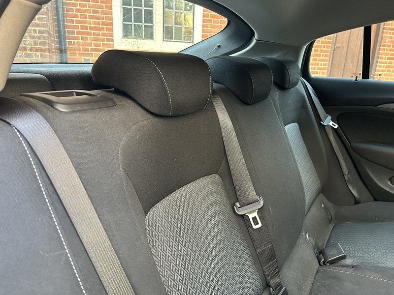 Vauxhall Insignia 1.6 Turbo D ecoTEC Design Nav Grand Sport 5dr Diesel Manual Euro 6 (s/s) (110 ps) - U10003433