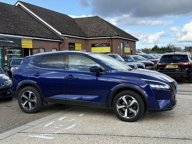 Nissan Qashqai 1.3 DIG-T MHEV N-Connecta XTRON Euro 6 (s/s) 5dr - U10003438