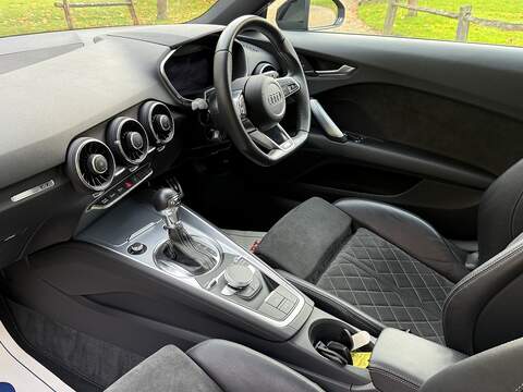 Audi TT 2.0 TFSI 45 S line Coupe 3dr Petrol S Tronic Euro 6 (s/s) (245 ps) - U10003448