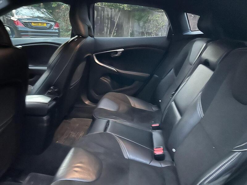 Volvo V40 2.0 T2 R-Design Euro 6 (s/s) 5dr - U10003449