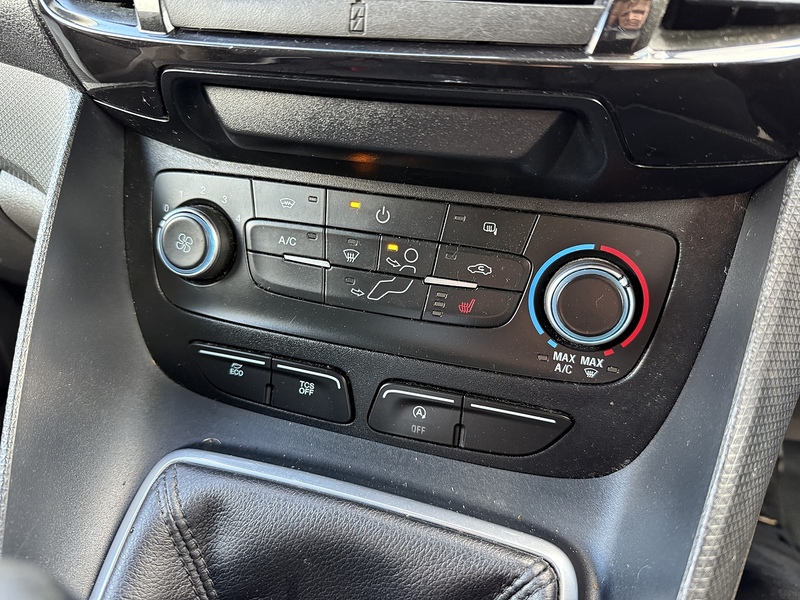 Ford Transit Connect 1.5 200 EcoBlue Limited L1 Euro 6 (s/s) 5dr - U10003450