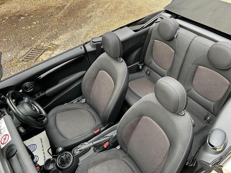 MINI Convertible 1.5 Cooper Euro 6 (s/s) 2dr - U10003452