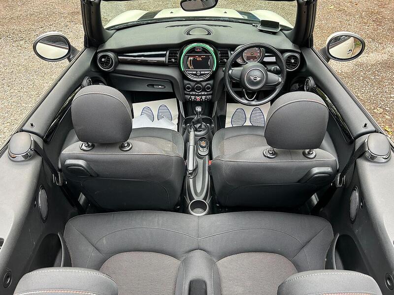 MINI Convertible 1.5 Cooper Euro 6 (s/s) 2dr - U10003452
