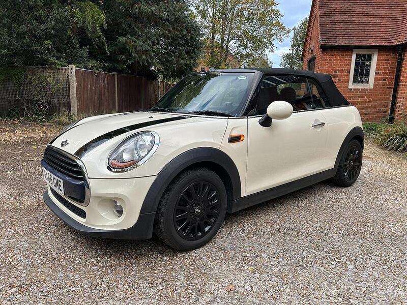MINI Convertible 1.5 Cooper Euro 6 (s/s) 2dr - U10003452