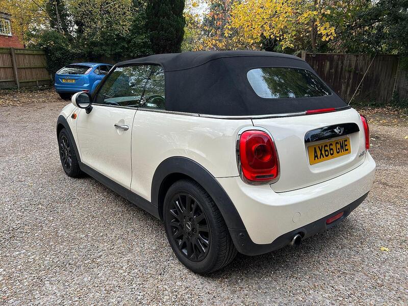 MINI Convertible 1.5 Cooper Euro 6 (s/s) 2dr - U10003452