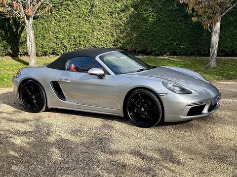 Porsche 718 Boxster 2.0T Convertible 2dr Petrol Manual Euro 6 (s/s) (300 ps) - U10003458
