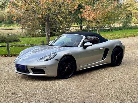 Porsche 718 Boxster 2.0T Convertible 2dr Petrol Manual Euro 6 (s/s) (300 ps) - U10003458
