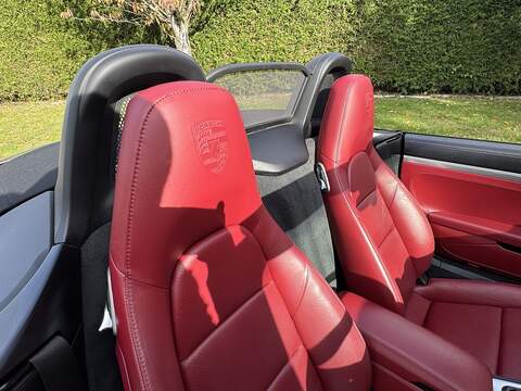 Porsche 718 Boxster 2.0T Convertible 2dr Petrol Manual Euro 6 (s/s) (300 ps) - U10003458