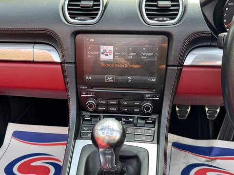 Porsche 718 Boxster 2.0T Convertible 2dr Petrol Manual Euro 6 (s/s) (300 ps) - U10003458